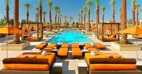 Top 12 cool and unusual hotels in Las Vegas Global Grasshopper | Las vegas hotels, Unusual ...