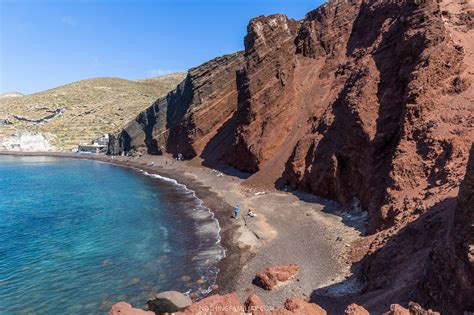 Is Red Beach Santorini Worth Visiting? (Read This Before You Go)