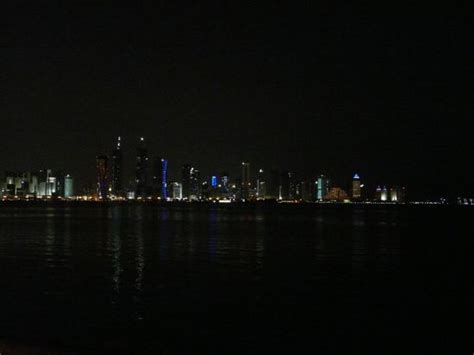 Perfectly Beautiful Doha Skyline « Here There and Everywhere