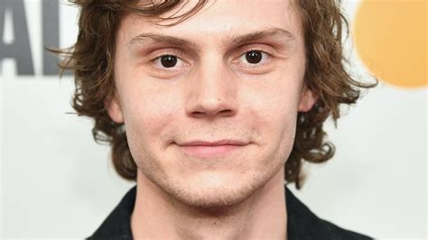 Evan Peters' 'AHS: Apocalypse' Characters Will Showcase His Impressive Range