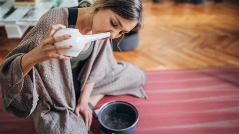 How to Use a Neti Pot for Sinus Relief - GoodRx