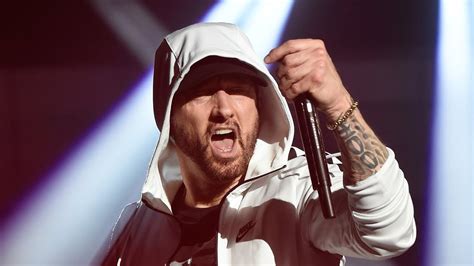 Best Eminem’s Live Performances with Supersonic Speed and Most Aggressive Verses - YouTube