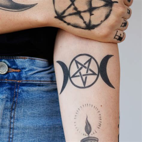 Triple Moon Symbol Tattoo (Triple Goddess) – TattooIcon