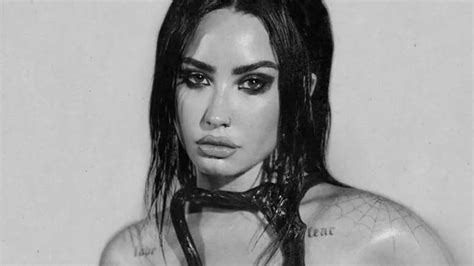 Demi Lovato lança "Revamped", álbum com hits em versão rock