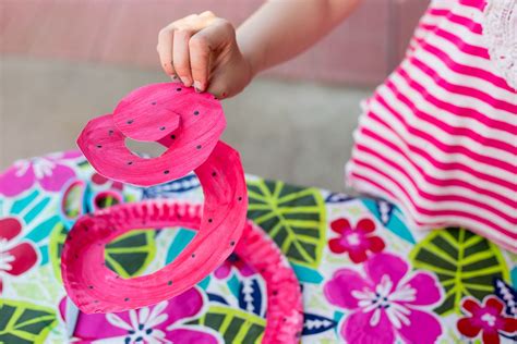 These super-simple watermelon wind spinners, made with a paper plate, are an easy craft for kids ...