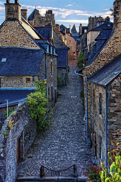 Medieval street. | Lugares hermosos, Viajes a francia, Lugares encantados