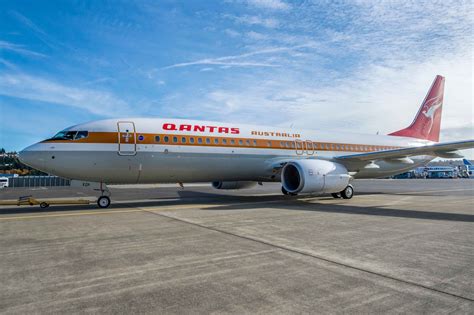 Qantas Boeing 737-800 Special Retro Livery Aircraft Wallpaper 3885 ...