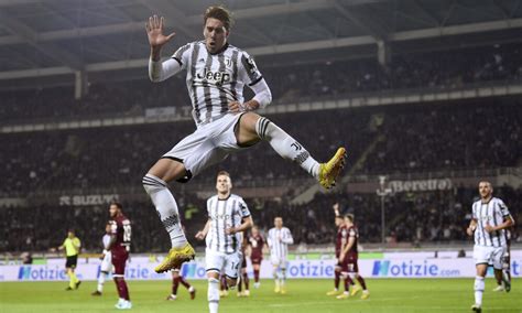 Man Utd has been advised to sign £66m Juventus striker as perfect ...