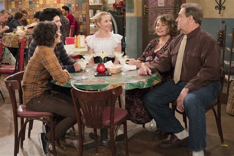 'Roseanne' Season 10 Photos — ABC 2018 Revival