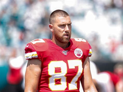 Twitter Says Travis Kelce Lost All His Super Powers After Shaving His ...