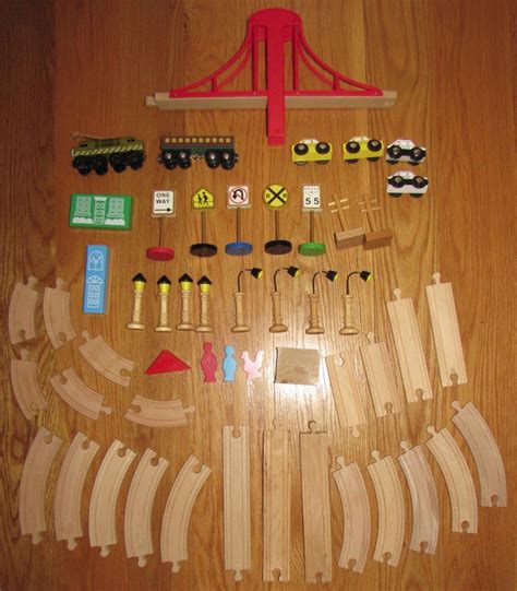 Brio Thomas the Train Wooden Train Track Bridge Street Lights Signs BIG ...