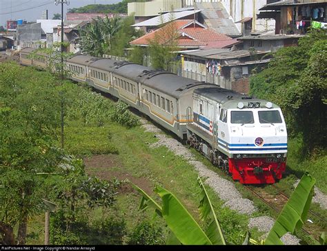 Sinar Pagi News: BAGI PENGGEMAR KERETA API EKSEKUTIF GAJAYANA