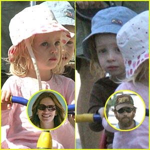 Julia Roberts’ Twins Go For a Spin | Celebrity Babies, Danny Moder, Hazel Moder, Henry Moder ...