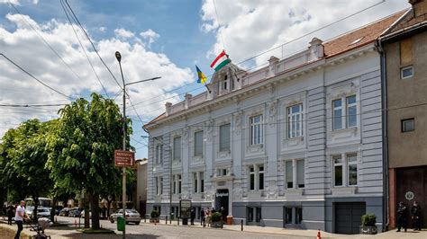 Schools Forced to Remove Hungarian Flags in Transcarpathia - Hungarian Conservative