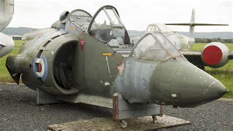 s_IMG0100 Hawker Siddeley Harrier T2 cockpit ZAP16.COM Air Show ...