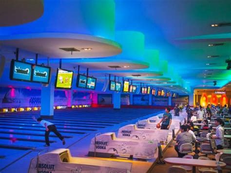 Ssurvivor: Dubai Mall Bowling Center