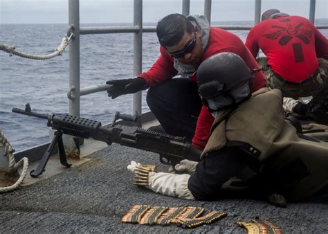 DVIDS - Images - USS Peleliu crew-served weapons qualification [Image 3 of 4]