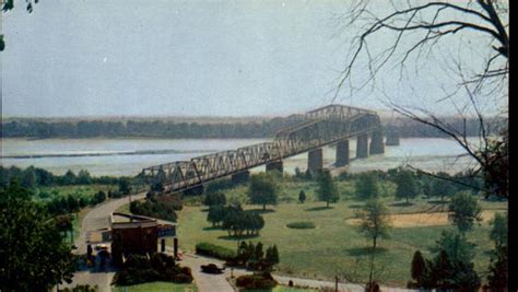 Chain of Rocks Bridge