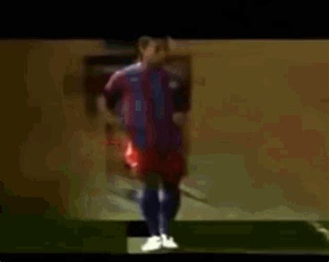 Ronaldinho Dance GIF - Ronaldinho Dance Ronaldinho - Discover & Share GIFs