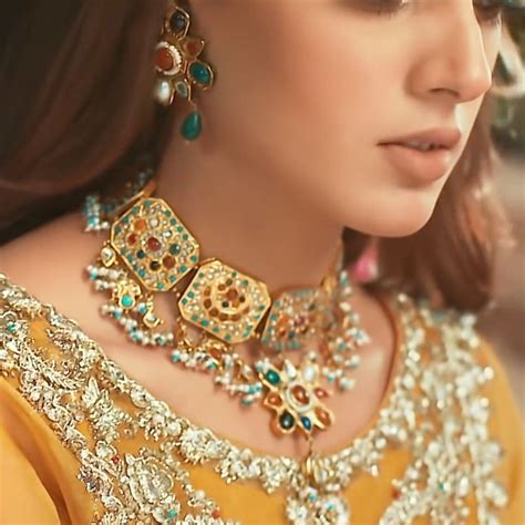 Love Songs Hindi, Song Hindi, Love Songs For Him, Cute Songs, Iqra Aziz Dresses, Aesthetic Songs ...