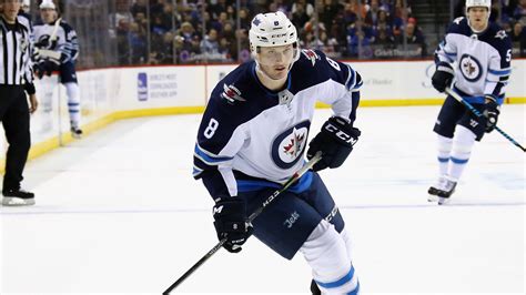 Jacob Trouba injury update: Jets defenseman diagnosed with a concussion ...