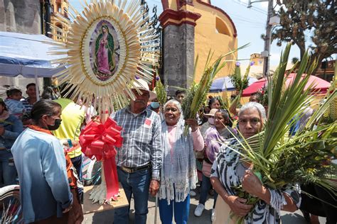 Otomíes celebran el Domingo de Ramos | Agencia 24mm