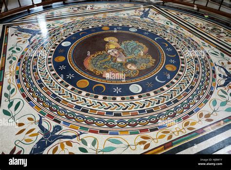 mosaic floor in the Vatican St peter's basilica Stock Photo - Alamy