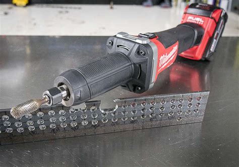 Milwaukee Cordless Die Grinder M18 FUEL Video Review | STR