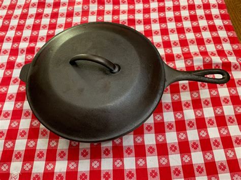 Cast Iron Chicken Fryer with Basting Lid Vintage Lodge 8 CF | Etsy