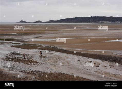 Mumbles beach hi-res stock photography and images - Alamy