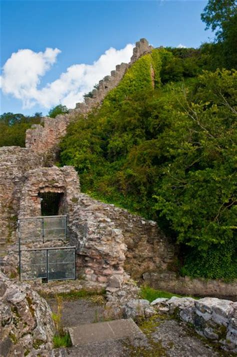 Berwick Castle - History, Travel, and accommodation information