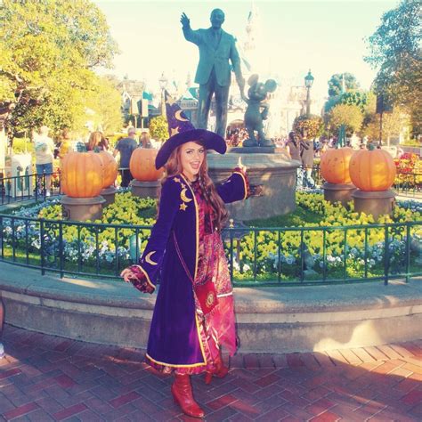 marnie--cromwell | Tumblr Halloween Town Movie, Halloween Time At Disneyland, Teacher Halloween ...