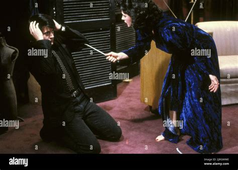 KYLE MACLACHLAN, ISABELLA ROSSELLINI, BLUE VELVET, 1986 Stock Photo - Alamy