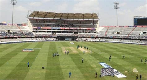 SRH vs RR Rajiv Gandhi Stadium Pitch Report Today Match IPL 2023