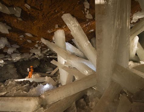 Cave of the Crystals in Mexico | The HOTTEST places on earth | Pictures | Pics | Express.co.uk