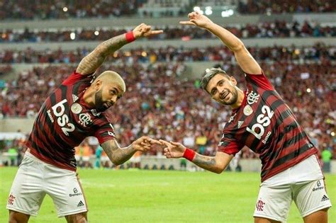 Gabigol & Arrascaeta | Soccer field, Soccer, Sports