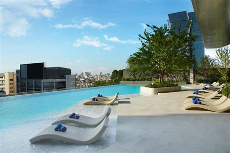 Best Bangkok Hotels With Pools (Infinity, Rooftop, and Tropical Pools)