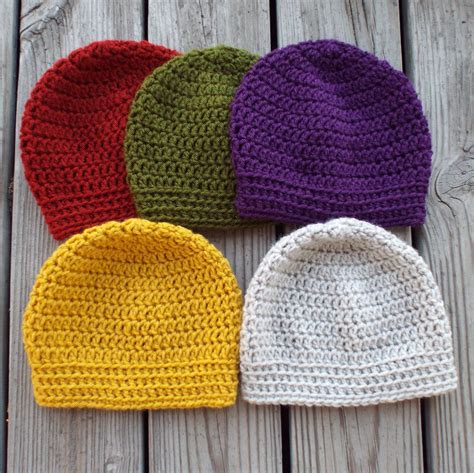 Free Crochet Hat Pattern - Worsted Weight Basic Beanie by Diane Serviss of Pixiebell | Crochet ...