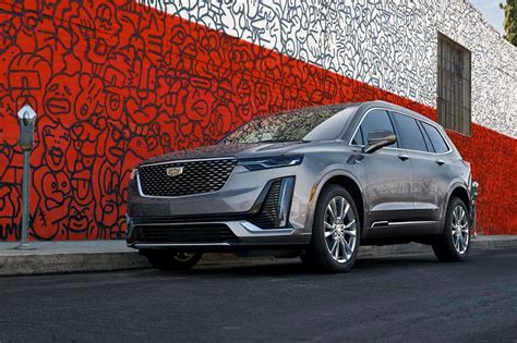 2021 - CADILLAC XT6 | Fabricante CADILLAC | PlanetCarsZ