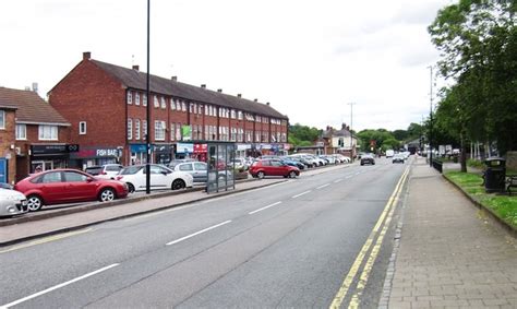 Rubery shopping centre © Noisar cc-by-sa/2.0 :: Geograph Britain and Ireland