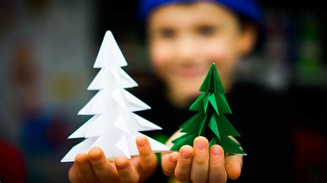 How To Fold An Origami Christmas Tree - Art For Kids Hub