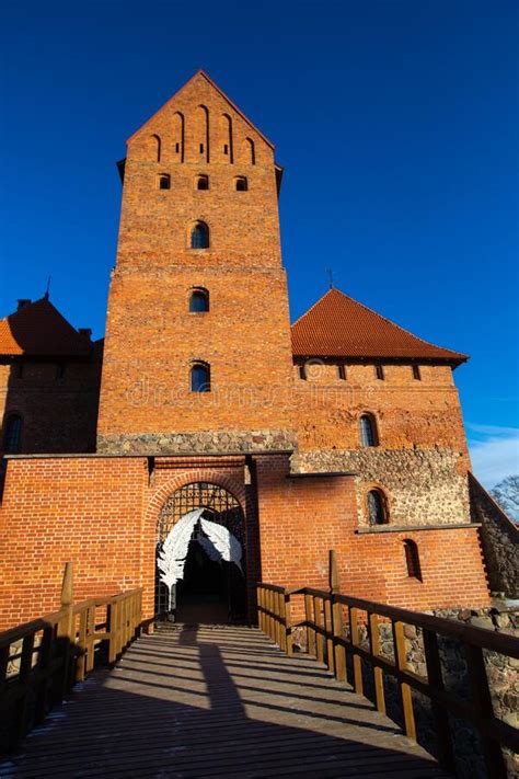 Trakai, Lithuania - 01 08 22: Island Castle in Winter in Sunny Weather Editorial Photography ...