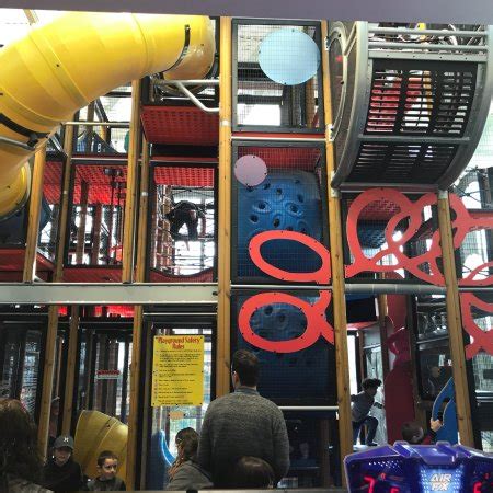 World's Largest Entertainment McDonald's & PlayPlace (Orlando) - Qué saber antes de ir - Lo más ...