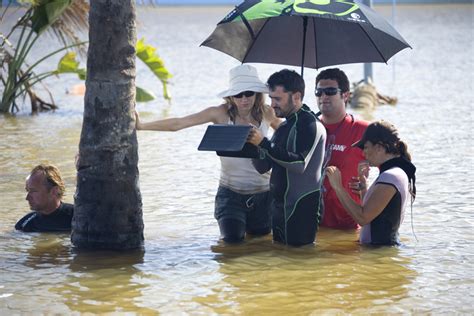 NAOMI WATTS steandric BLOG: [Article] Behind The Scenes On The Impossible