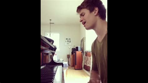 Ansel Elgort singing XO TOUR LIF3 - YouTube