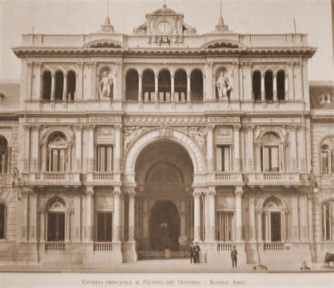 Learn Spanish in Buenos Aires: History of La Casa Rosada