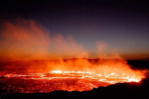 Lava Lakes: The Exposed Guts of Volcanoes | photofun4ucom