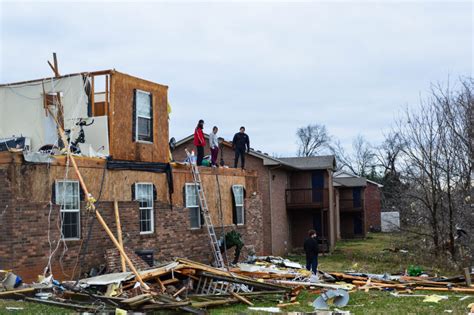 Tennessee tornado recovery complicated by freezing temps | WPLN News