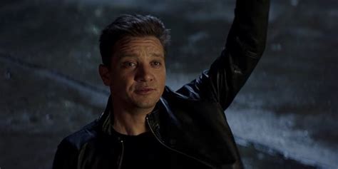 What Jeremy Renner’s Two Broken Arms On Tag Actually Looked Like ...