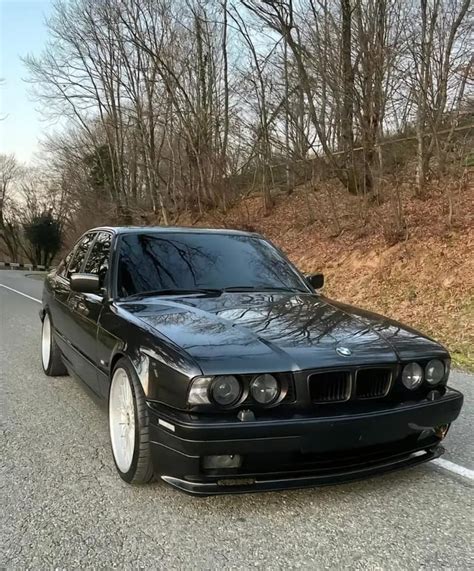 BMW e34 525i : r/cargallery